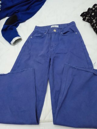 Pantalón Pull&Bear Morado Talla XS