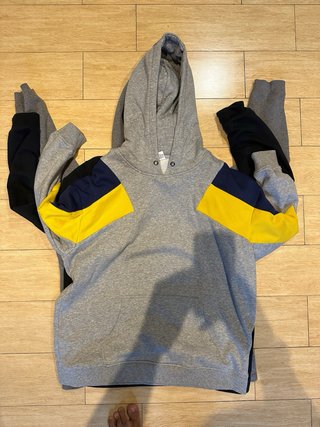 Pack de 6 sudaderas y chaqueta fina