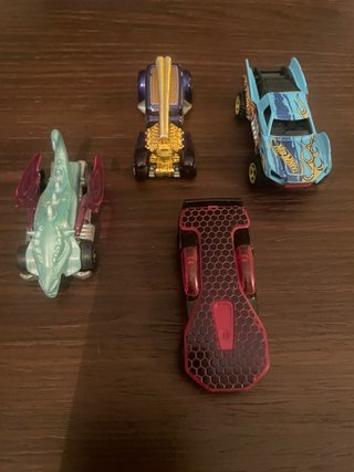 4 MODELLINI HOT WHEELS