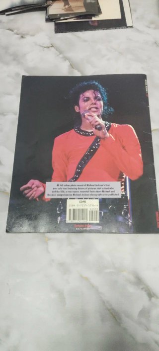 Michael Jackson Live Omnibus Press sin póster