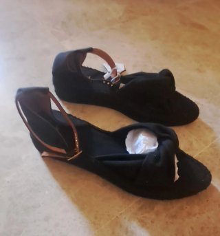 Sandalias negras esparto sin estrenar T39