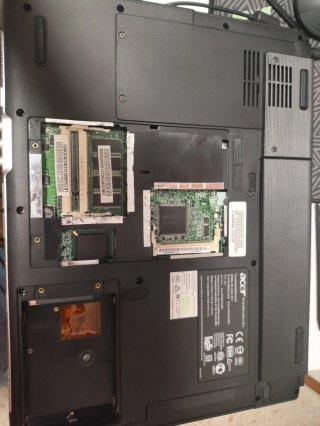 Portátil Acer Travelmate 2300