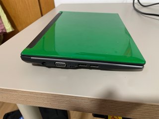 Mini PC Acer aspire one Verde