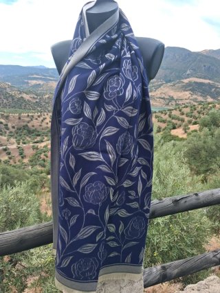 Pashmina azul con estampado floral