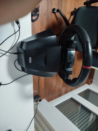 Volante Hori PS4/PS5/PC como nuevo