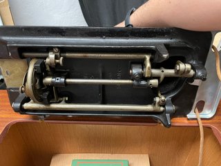 Máquina de coser Singer 15K88 (1936)