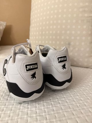 Botas de fútbol Joma Edición Especial