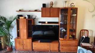 Mueble de salón y TV madera