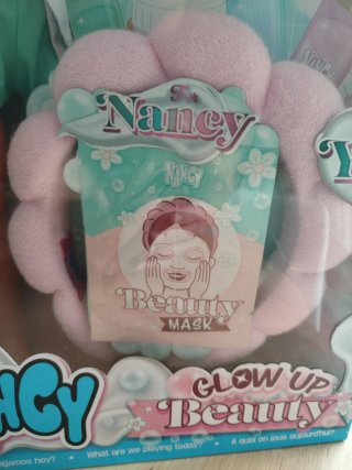 Nancy Glow Up Beauty Muñeca