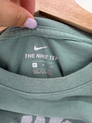 Camiseta Nike Verde Talla S Logo