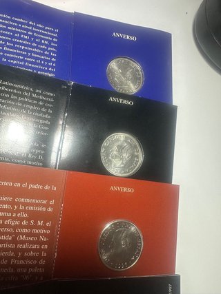 Estuches 2.000 pesetas plata en cartera