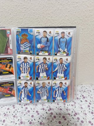 Cromos Adrenalyn XL 25-26
