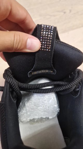 Louis Vuitton skate quasi mai usate
