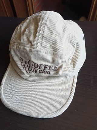 Gorra plana de pana The Coffee Run Club