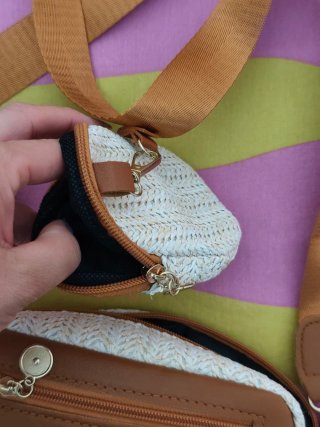 Bolso de verano beige y marrón