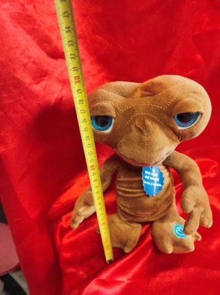 Peluche ET con luz y sonido