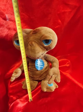 Peluche ET con luz y sonido