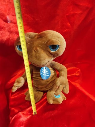 Peluche ET con luz y sonido