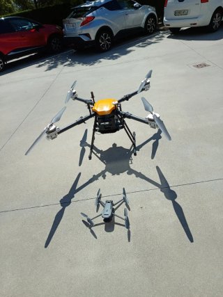 Limpieza con drones y pertigas