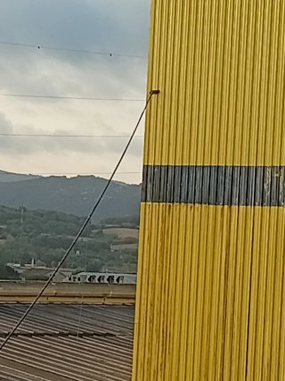 Limpieza con drones y pertigas