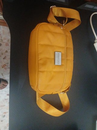 Bolso Bimba y Lola amarillo sin usar