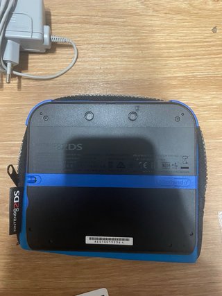Nintendo 2DS Edición New Super Mario Bros 2