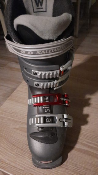 Botas de esquí Salomon grises y rojas