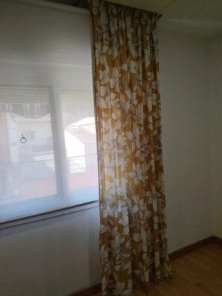 Cortinas Mostaza Flores 138x245cm + Barras