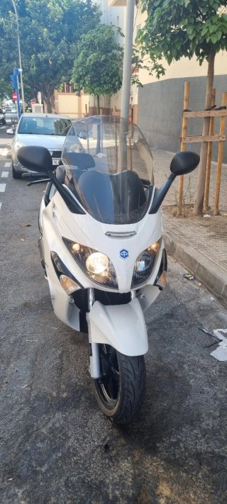 Piaggio X Evo-125 Blanca