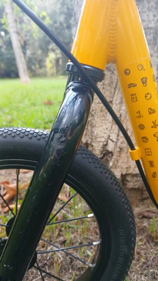 Bicicleta sin pedales BTWIN amarilla