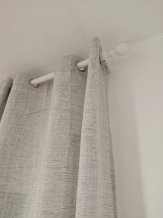 Cortinas lino gris y visillo blanco + barra