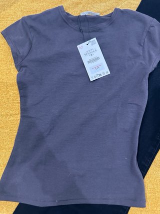 Lote camiseta y pantalón vaquero negro Zara