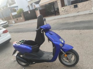 Yamaha Neos Scooter