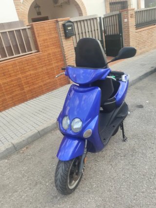 Yamaha Neos Scooter
