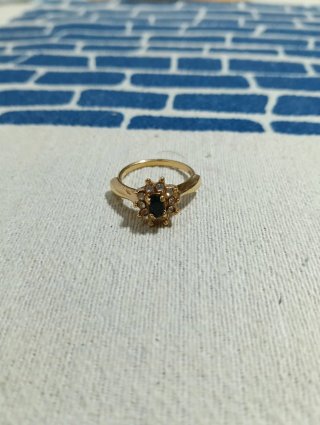 Anillo Chapado en Oro con Zafiro Azul