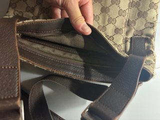Borsa a tracolla Gucci monogramma marrone