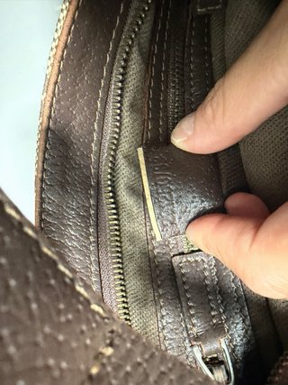 Borsa a tracolla Gucci monogramma marrone