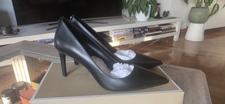 Michael Kors Alina Flex Pump Piel Tacón Negro