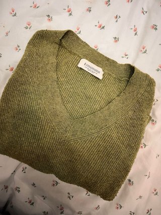 Jersey Stradivarius verde cuello pico Talla XS