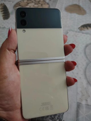 Samsung Galaxy Z Flip 3 Beige/Plata
