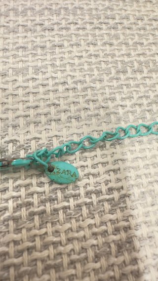 Collar Zara eslabones turquesa y flores