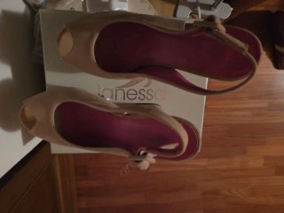 Scarpe beige con tacco Janessa n. 39.