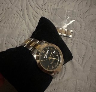Reloj Mujer Negro y Dorado