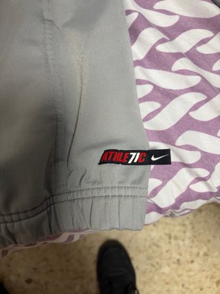 Chaqueta Nike Y2K Vintage Deportiva Gris