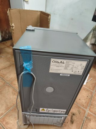 Nevera y congelador OYAJIA nuevo