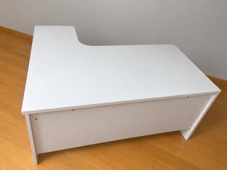 Mesa de oficina/despacho en L blanca