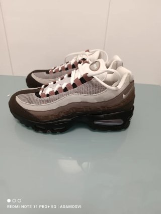 Nike Air Max 95 Marrón y Gris