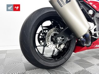 HONDA CBR 1000 RR-R FIREBLADE 2025 11692 kms.