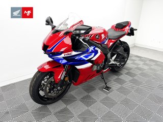 HONDA CBR 1000 RR-R FIREBLADE 2025 11692 kms.