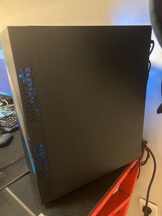 PC Gaming Negro con Luces Azules